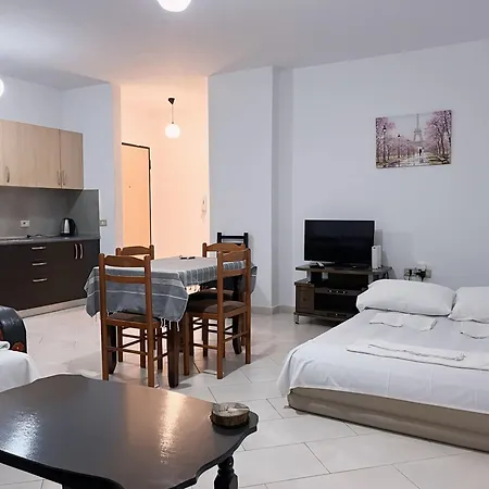 Gerald's Central Apartamento Vlorë