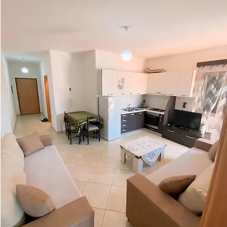 Gerald's Central Vlore