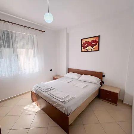 Gerald's Central * Vlore